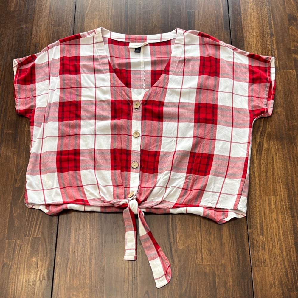 Universal Thread Red and White Plaid Top